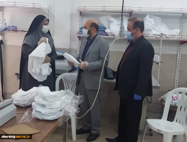 بازدید فرمانده بسیج وزارتخانه ها و ادارات و فرمانده بسیج کارکنان وزارت علوم و دانشگاهها از کارگاه تولید ماسک و تن پوش دانشکده دکتر شریعتی

 2