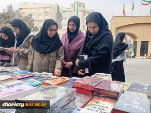 بازدید معاون محترم پژوهش از نمایشگاه کتاب دانشکده  4