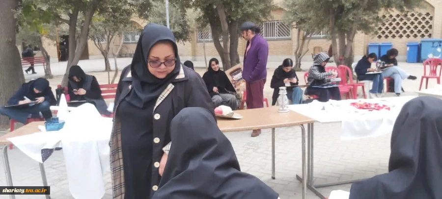 روز برگزاری چالش طراحی و ترکیب بندی از دانه تا معنا 
 8