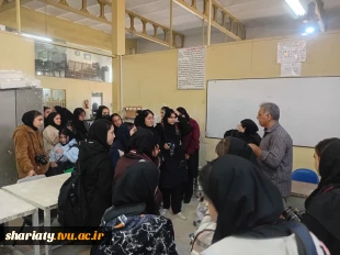 دانش آموزان یکی از هنرستان های منطقه چهارده تهران، میهمان دانشکده در طرح " درهای باز" بودند 4