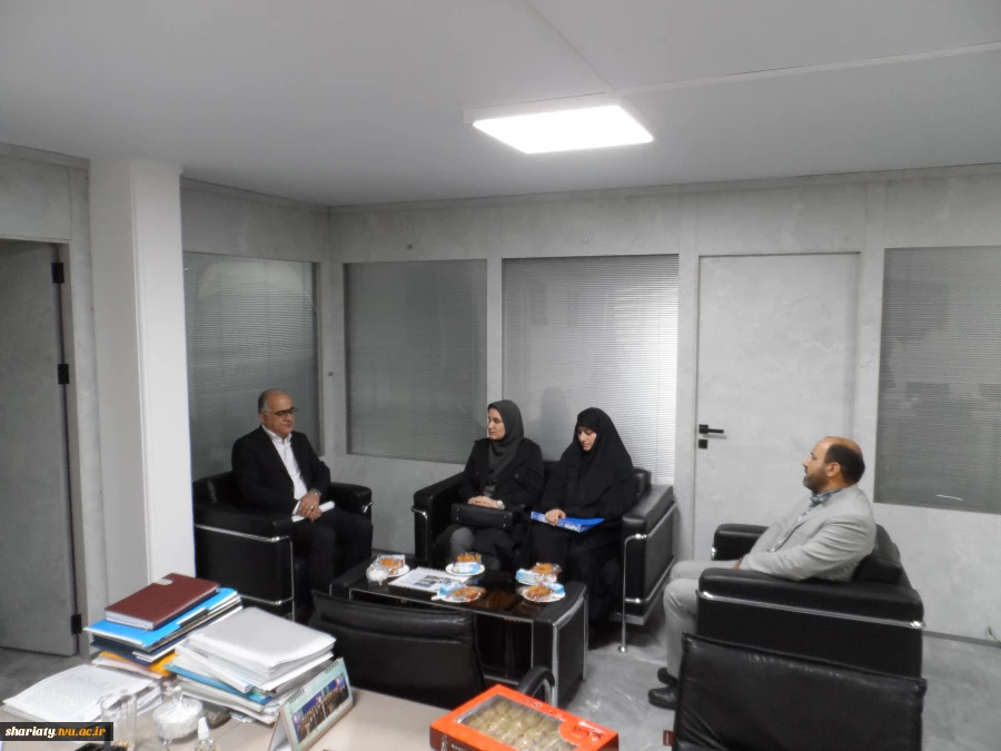 برگزاری نشست مشترک مسئولین و اعضای هیئت‌علمی با مدیرکل دفتر آموزش‌متوسطه فنی‌وحرفه‌ای و کاردانش وزارت آموزش‌وپرورش 4