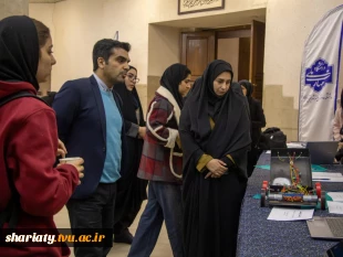 بازدید دستیار سیاسی رسانه‌ای دکتر قالیباف رئیس مجلس شورای اسلامی از  نمایشگاه سمینار کافه علم 3