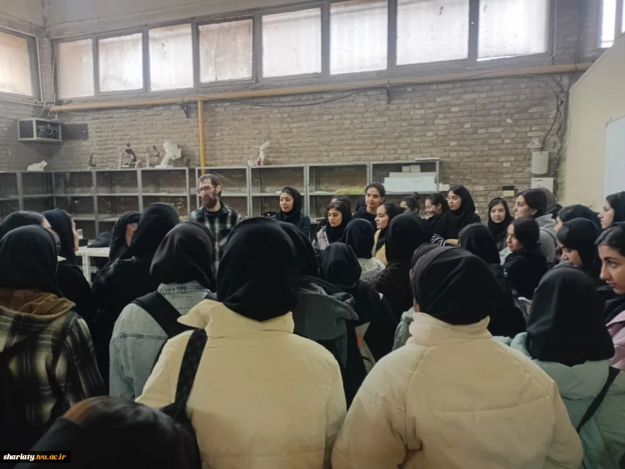 بازدید دانش آموزان هنرستان فنی حرفه ای از دانشکده در هفته پژوهش 6