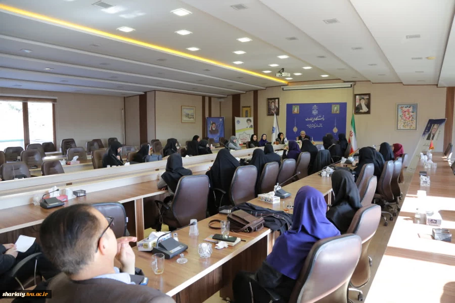 جلسه اعضای هیأت علمی و مدیران گروه‌های آموزشی با حضور دکتر موسویان مدیرکل امور مدرسان و اعضای هیأت علمی دانشگاه ملی مهارت 4