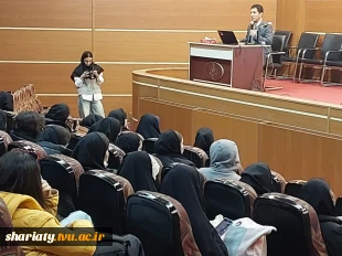 سمیناری با عنوان هوش و زبان  از گروه زبان 2