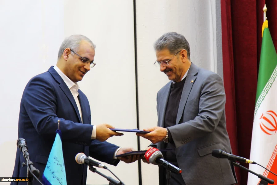 انتخاب دانشکده دکتر شریعتی به عنوان قطب طراحی پوشاک کشور با امضای تفاهم‌نامه دانشگاه ملی مهارت و وزارت کار، تعاون و رفاه اجتماعی 13