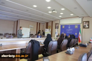 بررسی روند اجرایی فرآیند جذب و گفتگو با متقاضیان 7
