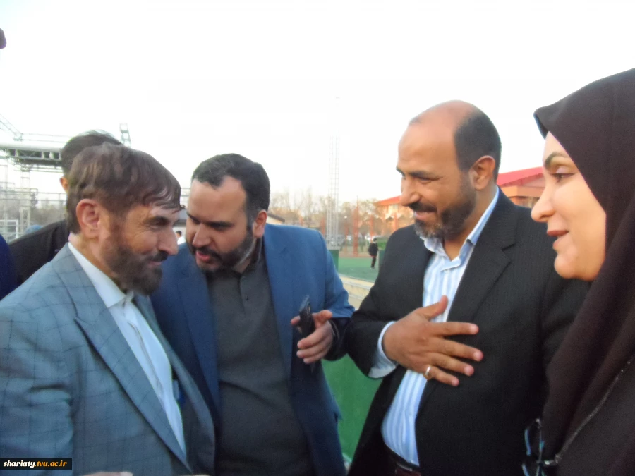 حضور دکتر آقا محمدی عضو مجمع تشخیص مصلحت نظام و مدیر گروه اقتصادی دفتر رهبر معظم انقلاب اسلامی در دانشکده شریعتی همزمان با اختتامیه مسابقات استعدادیابی فوتبال محلات کشور  2