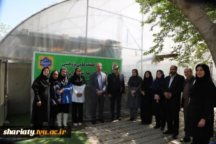 بازدید رئیس دانشگاه ملی مهارت از گلخانه دانشکده شریعتی و گفتگو با اساتید و دانشجویان 8