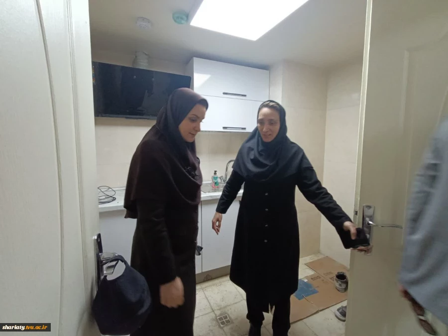 بازدید رییس و معاون اداری، مالی و مدیریت منابع دانشکده از خوابگاه‌های جدیدالاحداث و خیرساز  4