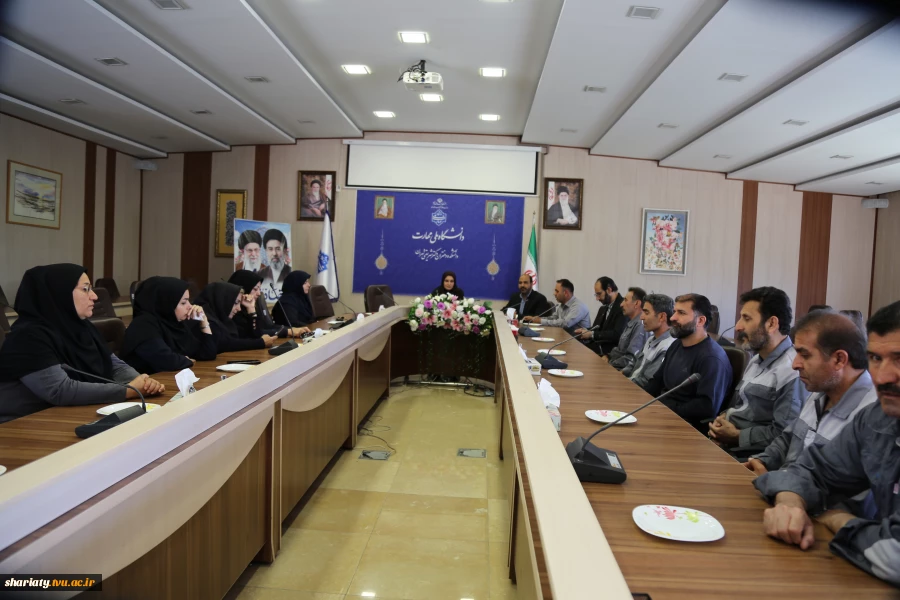 برگزاری آیین گرامیداشت روز کار و کارگر در دانشکده 3