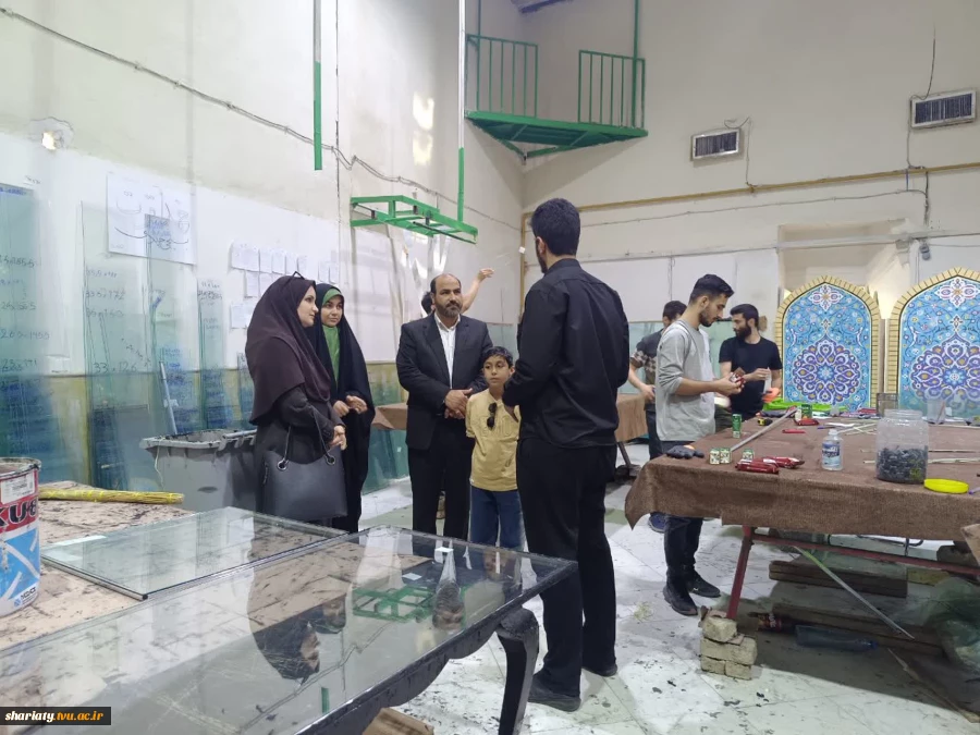 بازدید رییس و معاون اداری، مالی و مدیریت منابع دانشکده دکتر شریعتی از موکب بسیج دانشجویی و کارگاه شیشه بری اردوی جهادی دانشگاه ملی‌مهارت 3
