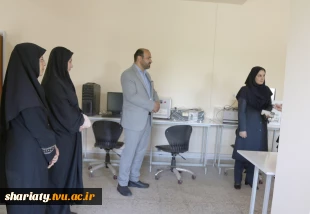 بازدید رئیس دانشکده به‌همراه معاون پژوهش و فناوری و معاون اداری، مالی و مدیریت منابع از روند فعال‌سازی عملیاتی آزمایشگاه نوین انرژی‌های تجدیدپذیر خورشیدی در دانشکده 5