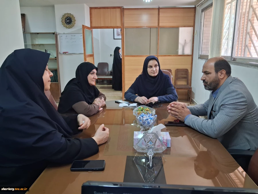 بازدید مدیریت دانشکده از حوزه معاونت آموزشی و دیدار با کارکنان حوزه آموزش 2