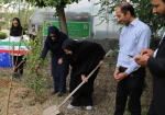کاشت نهال یادبود شهدای دانشگاهی جنگ رمضان در دانشکده شریعتی به مناسبت هفته سرآمدی آموزشی و گرامیداشت مقام استاد 3