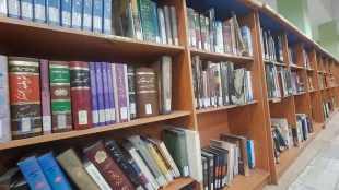 گزارشی از روند فعالیت های کتابخانه ی دانشکده در ایام برگزاری نمایشگاه کتاب  6