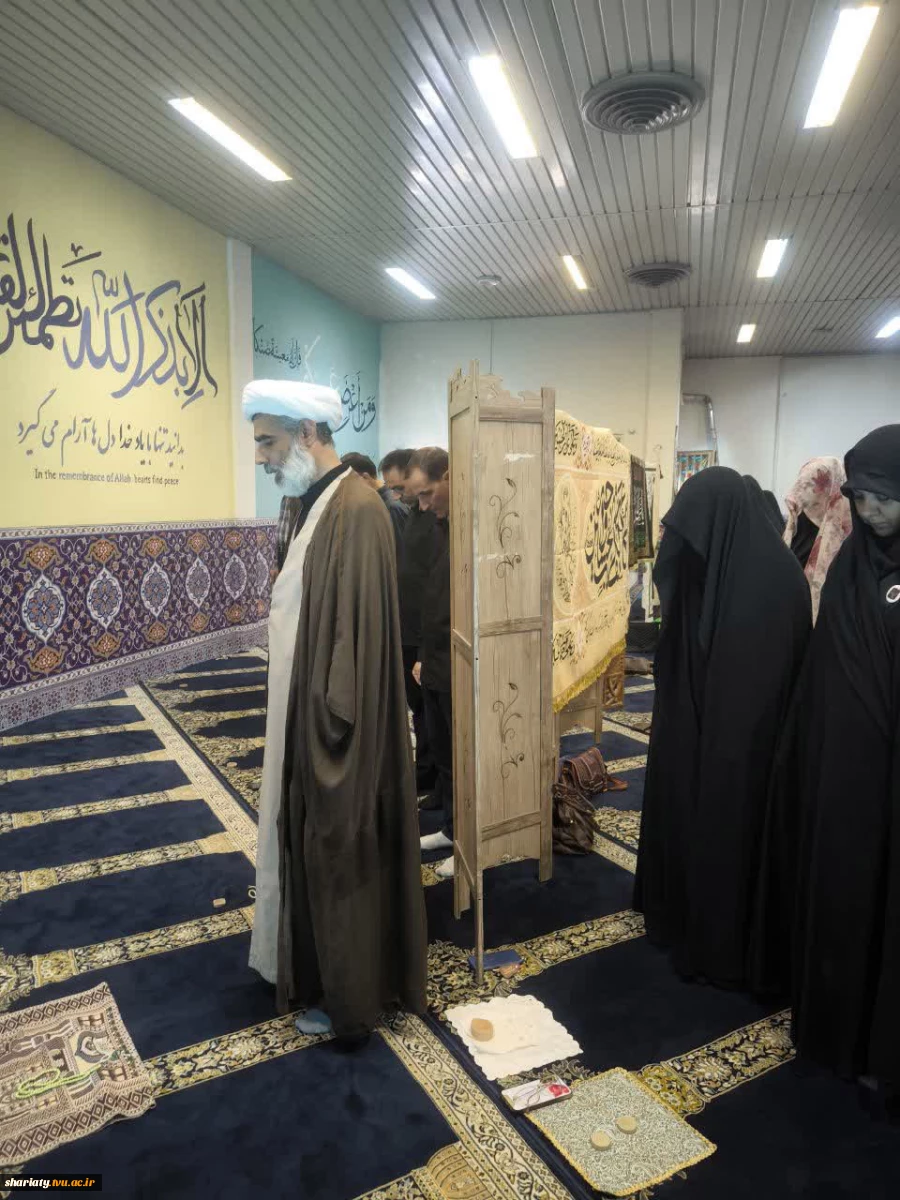 برگزاری مراسم عزاداری و سوگواری حضرت اباعبدالله الحسین (ع) و یاران با وفای ایشان در دانشکده دکتر شریعتی 4