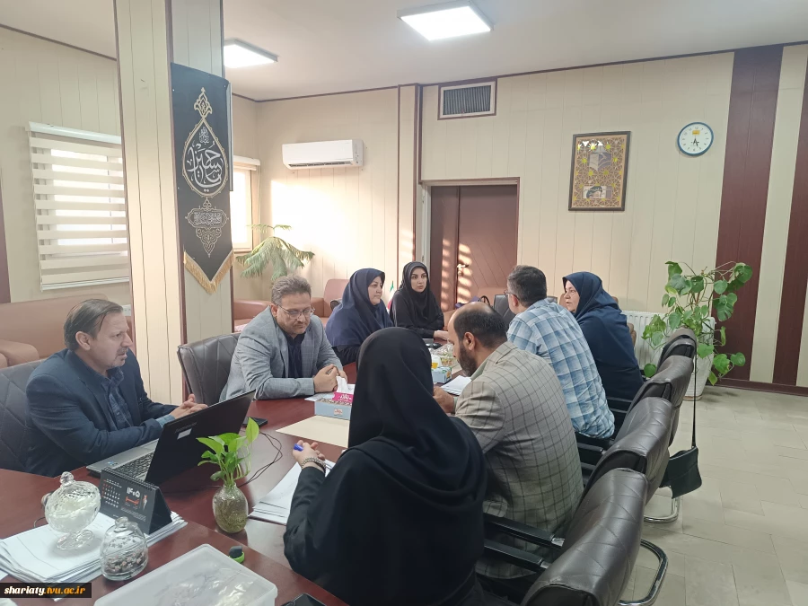 نشست تخصصی ساماندهی و بازنگری در ساختار اداری دانشکده دکتر شریعتی  3