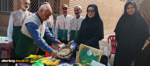 برگزاری میز خدمت «مسیر سلامت، آرامش و معنویت» در دانشکده 
